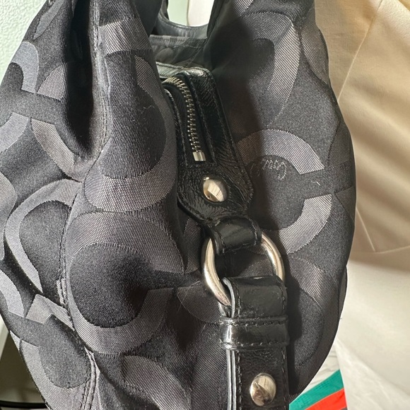 Coach Black and Gray Signature Shoulder Bag - Picture 6 of 9